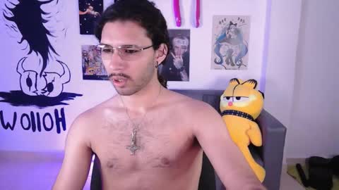 Snapshot of oezack__ chatting on 02/24/25, 05:11 Zack online show from 02/24/25, 05:11