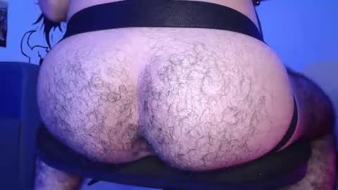 Snapshot of oezack__ chatting on 02/25/25, 11:08 Zack online show from 02/25/25, 11:08