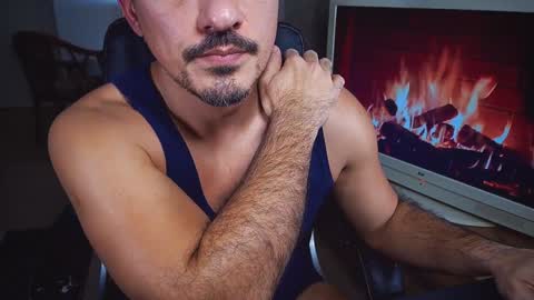 Snapshot of officeman7 chatting on 12/17/24, 06:20 officeman7 online show from 12/17/24, 06:20