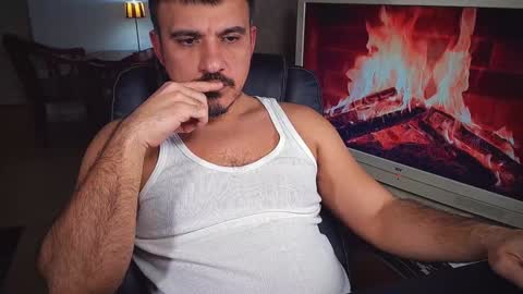 Snapshot of officeman7 chatting on 02/07/25, 05:29 officeman7 online show from 02/07/25, 05:29