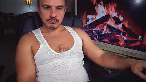 Snapshot of officeman7 chatting on 02/15/25, 05:28 officeman7 online show from 02/15/25, 05:28