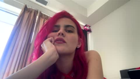 Snapshot of officialbella chatting on 05/28/26, 09:12 Bella online show from 05/28/26, 09:12