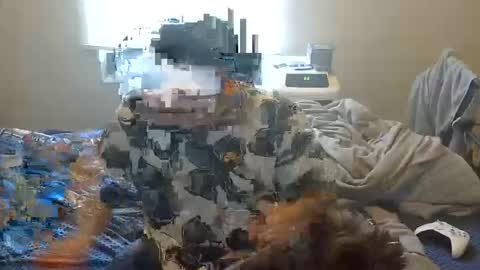 Snapshot of oflores77 chatting on 10/12/25, 01:21 oscar flores online show from 10/12/25, 01:21