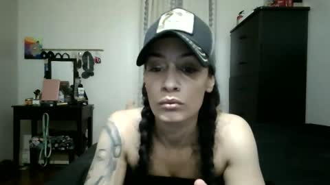 Snapshot of oglitcouple chatting on 11/11/25, 04:23 Lit en Cama online show from 11/11/25, 04:23