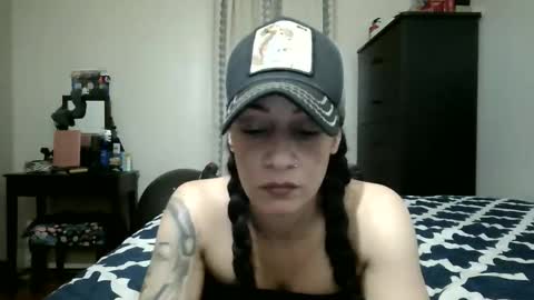 Snapshot of oglitcouple chatting on 12/14/25, 07:25 Lit en Cama online show from 12/14/25, 07:25