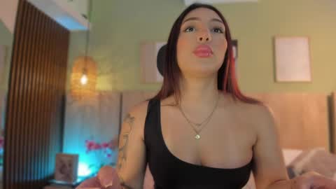 Holly online show from 05/05/26, 11:18