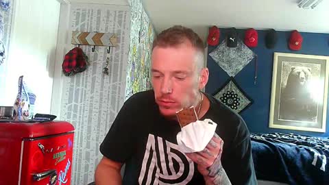 who dares  toss me some  tips lets have fun online show from 09/27/25, 11:10