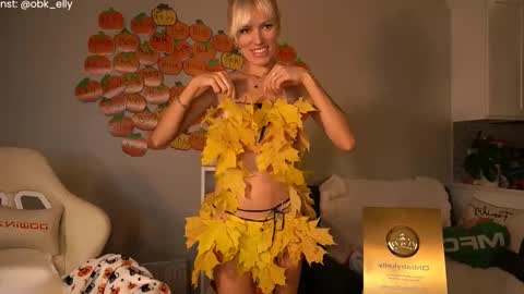 Snapshot of ohbabykelly chatting on 10/31/25, 11:17 Kelly online show from 10/31/25, 11:17