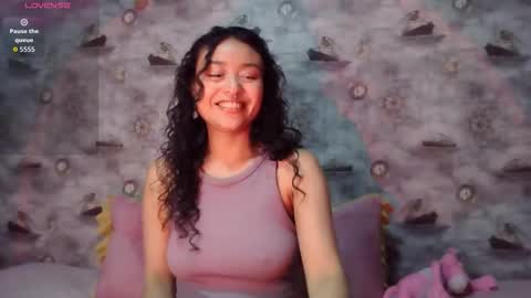 Nina online show from 10/31/25, 12:00