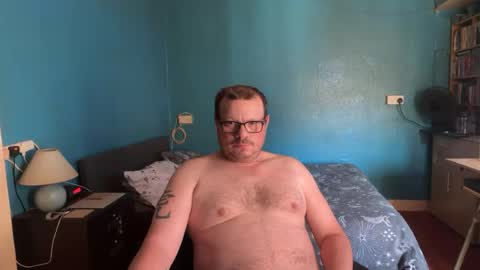 Snapshot of ohdannyboy2026 chatting on 07/16/26, 10:21 ohdannyboy2026 online show from 07/16/26, 10:21