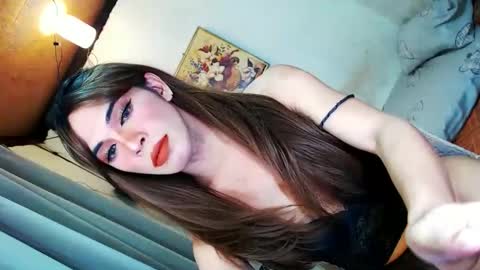 Snapshot of ohlalasamanthaxxx143 chatting on 01/06/26, 05:05 IM CHIE DONT FORGET TO FOLLOW ME MAKE ME SMILE HERE THUMB UP FOR 25TOK online show from 01/06/26, 05:05