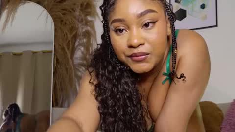 Snapshot of ohrianagibson chatting on 09/16/25, 02:23  g  online show from 09/16/25, 02:23