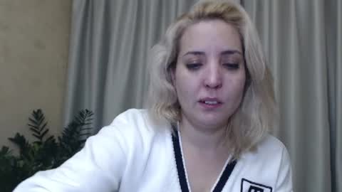 Mari online show from 12/07/24, 02:35