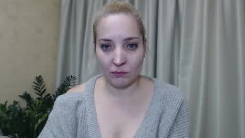 Mari online show from 12/08/24, 02:30