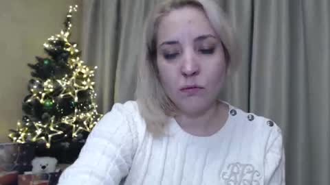 Mari online show from 12/25/24, 03:06