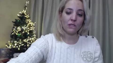 Mari online show from 12/26/24, 12:14