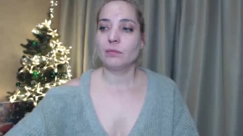Mari online show from 12/29/24, 01:38