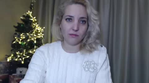 Mari online show from 01/01/25, 12:22