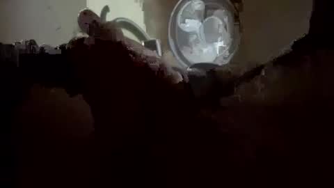 Snapshot of oil_it_up chatting on 10/21/25, 09:48 oil_it_up online show from 10/21/25, 09:48