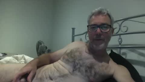 oiledcouple1 online show from 10/10/25, 09:30