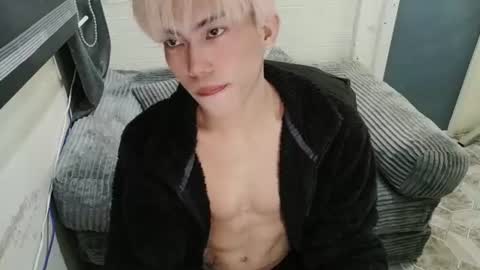 Snapshot of oishii_ii chatting on 06/17/26, 09:56 oishii online show from 06/17/26, 09:56
