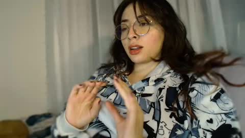Skylar online show from 02/11/25, 04:01