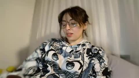 Skylar online show from 02/11/25, 07:02