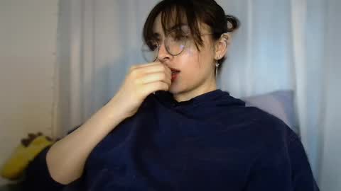 Skylar online show from 02/12/25, 01:41