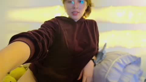 Skylar online show from 02/13/25, 05:26
