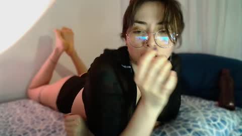 Skylar online show from 02/15/25, 06:23