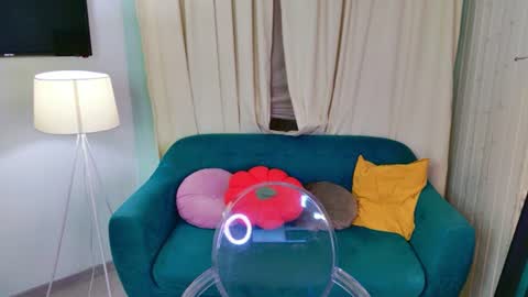 Karolina online show from 06/14/26, 09:50