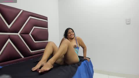 Olaia  online show from 12/13/24, 04:05