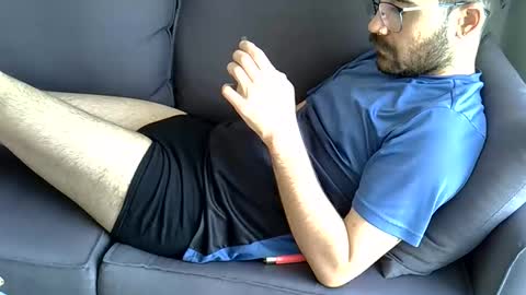 Snapshot of olavioneto chatting on 11/27/25, 04:53 hairyBRboy online show from 11/27/25, 04:53