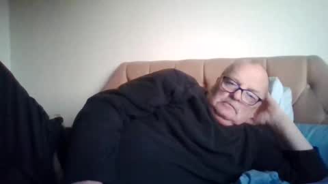 Snapshot of old_fkr chatting on 02/06/25, 05:09 old_fkr online show from 02/06/25, 05:09