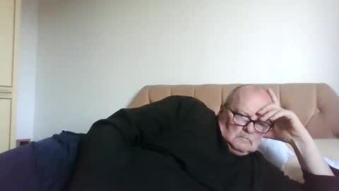 Snapshot of old_fkr chatting on 04/27/26, 06:17 old_fkr online show from 04/27/26, 06:17