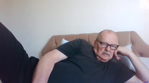 old_fkrr_ online show from 10/12/25, 08:13