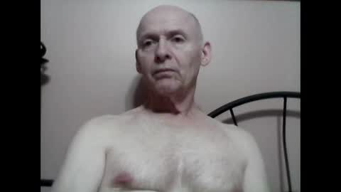 oldbuthorny62 online show from 01/18/25, 10:49