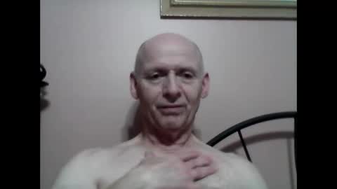 oldbuthorny62 online show from 01/19/25, 04:54