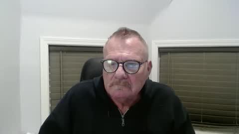 oldguybigd online show from 11/19/25, 02:33
