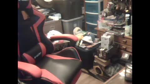 oldman196262 online show from 09/15/25, 02:39