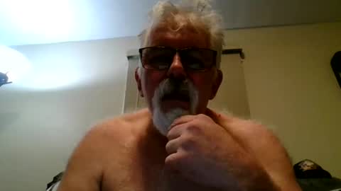 OldMIGUY online show from 02/08/26, 02:26