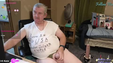 Snapshot of oldnewfun chatting on 09/21/25, 01:51 oldnewfun online show from 09/21/25, 01:51