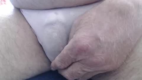 Snapshot of oldog2021 chatting on 10/06/25, 06:44 oldog2021 online show from 10/06/25, 06:44