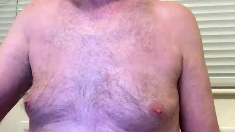 Snapshot of oldrowley chatting on 10/05/25, 07:45 Mike online show from 10/05/25, 07:45