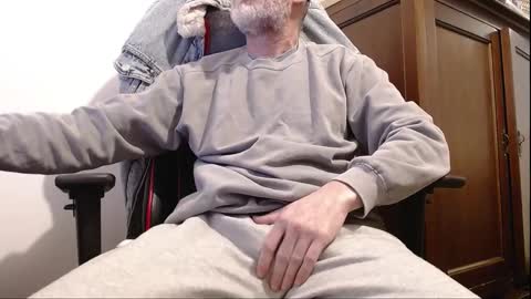 Snapshot of oldwolfman chatting on 01/16/25, 10:21 oldwolfman online show from 01/16/25, 10:21
