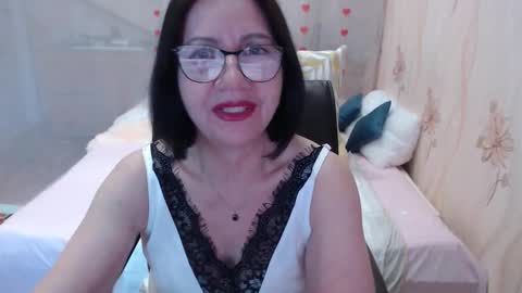 Snapshot of olgahottie chatting on 11/13/25, 11:47 OlgaHottie online show from 11/13/25, 11:47