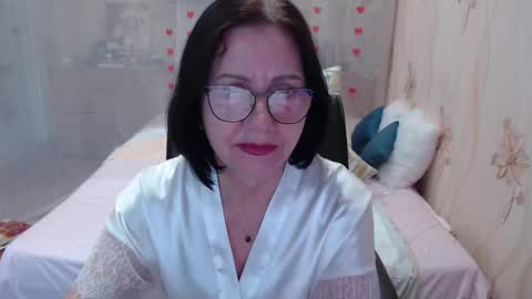 Snapshot of olgahottie chatting on 11/21/25, 10:52 OlgaHottie online show from 11/21/25, 10:52