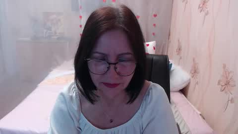 Snapshot of olgahottie chatting on 12/04/25, 11:24 OlgaHottie online show from 12/04/25, 11:24