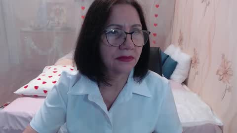 Snapshot of olgahottie chatting on 12/15/25, 11:09 OlgaHottie online show from 12/15/25, 11:09