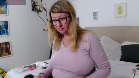 Olga Pavlova online show from 01/06/26, 11:14